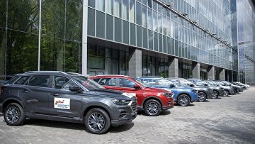 Ветераны СВО из Подмосковья получили автомобили с ручным управлением