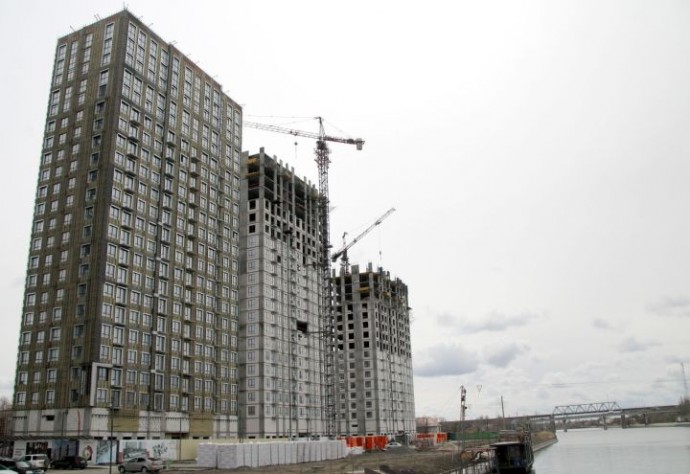 Названы самые выгодные месяцы для продажи квартиры