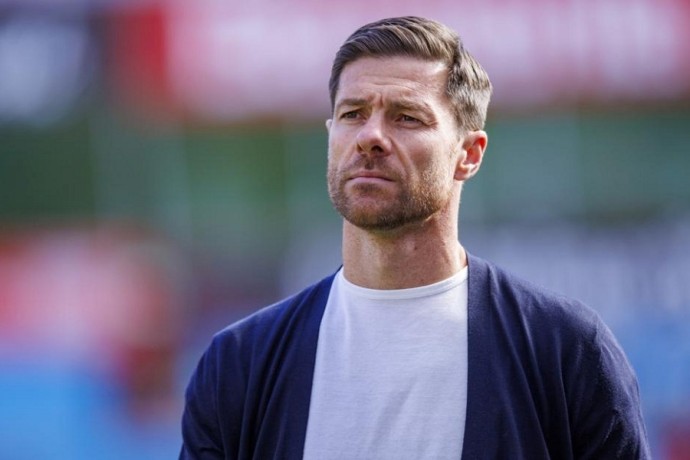 Руководство "Реала" продолжает доверять Алонсо, несмотря на проблемы в чемпионате Испании Руководство "Реала" продолжает доверять Алонсо, несмотря на проблемы в чемпионате Испании