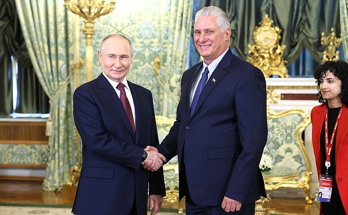 Беседа с Президентом Кубы Мигелем Диас-Канелем Бермудесом