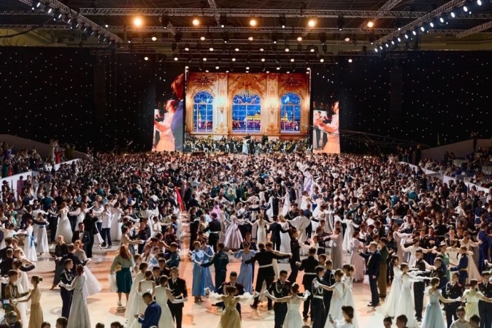 В Москве прошел Х Международный Кремлевский Благотворительный Кадетский Бал