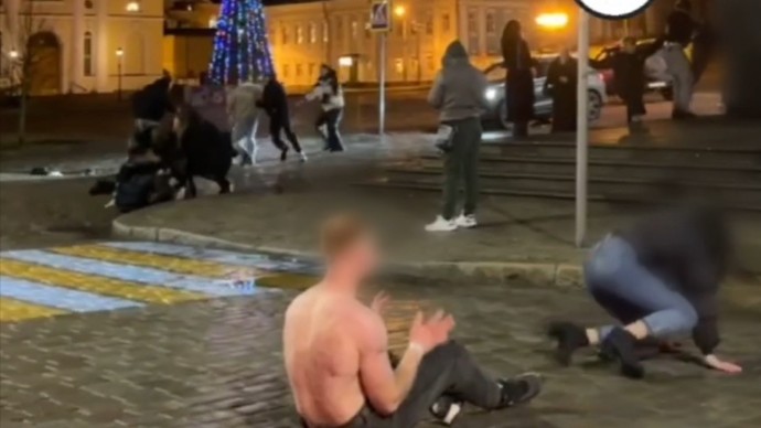 По факту побоища на Соборной площади Выборга возбудили дело о хулиганстве