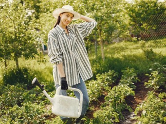 Меньше копать — больше отдыхать: семь приёмов, которые облегчают жизнь в саду