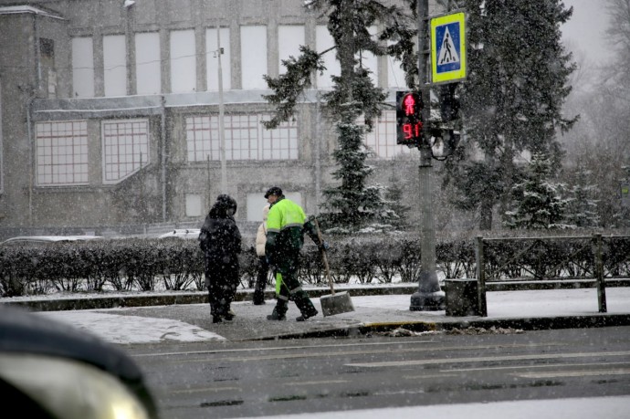 Зимой без луж: в Петербурге коммунальщики ускорили очистку системы водоотведения Зимой без луж: в Петербурге коммунальщики ускорили очистку системы водоотведения