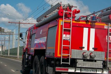 В Подмосковье начался пожар после атаки ВСУ