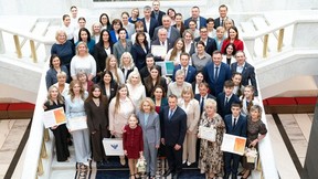 Татьяна Голикова наградила победителей II Всероссийского конкурса «Школа#безОбид» Татьяна Голикова наградила победителей II Всероссийского конкурса «Школа#безОбид»
