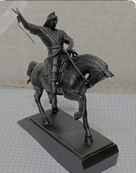 Сколько памятников Салавату Юлаеву сделали в Уфе Сколько памятников Салавату Юлаеву сделали в Уфе