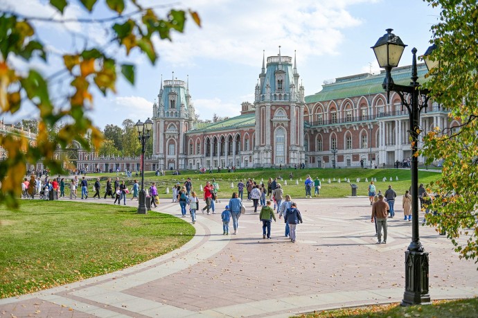 Трансляция: mos.ru покажет представление театра «Малый Трианон» в прямом эфире