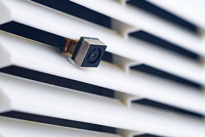 Девушка установила камеру в ванной общежития и тайно снимала обнаженных работниц завода Девушка установила камеру в ванной общежития и тайно снимала обнаженных работниц завода