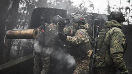 Война будет долгой. На фронте длиной более 1000 км идут тяжёлые бои — военкоры