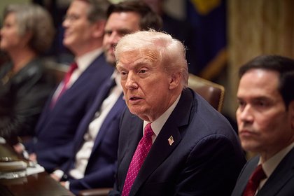 Трамп сообщил об уничтожении подводной лодки с наркотиками
