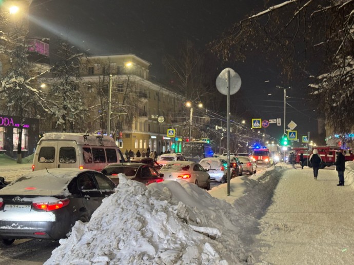 На Владимирской затруднено движение из-за пожара на Труда
