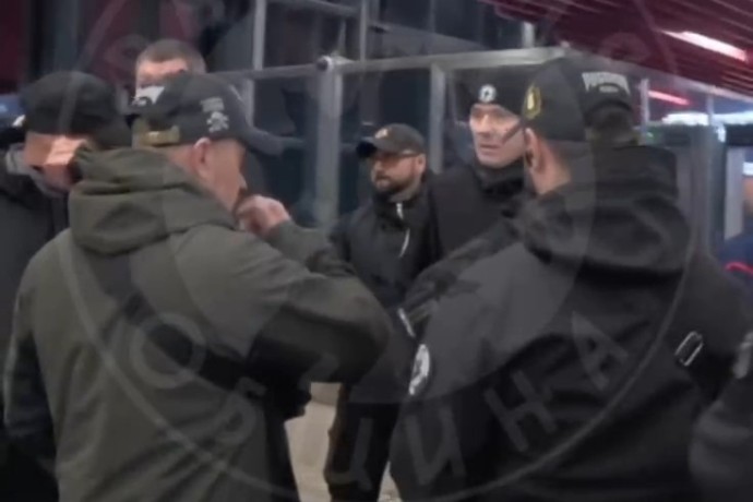 Члены «Русской общины» провели рейд по мигрантам в Щербинке Члены «Русской общины» провели рейд по мигрантам в Щербинке