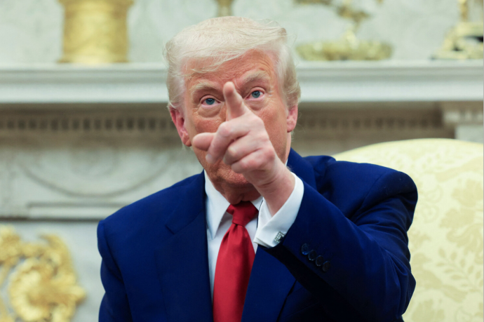 Дональд Трамп пригрозил Байдену, Обаме и Клинтон уголовными делами
