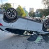 Subaru перевернулась на оживлённой улице во Владивостоке