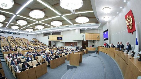 Принят законопроект об учете срока службы в добровольческих формированиях при установлении пенсионных выплат за выслугу лет