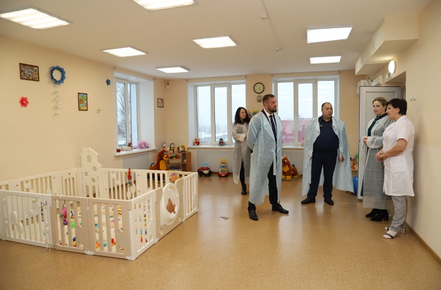 Представители Главы Мордовии и благотворительного фонда посетили Дом матери и ребенка при ИК-2 регионального УФСИН