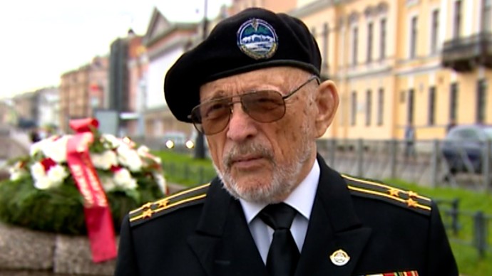 Александр Беглов выразил соболезнования в связи с кончиной почетного президента петербургской региональной общественной организации «Полярный конвой» Юрия Александрова Александр Беглов выразил соболезнования в связи с кончиной почетного президента петербургской региональной общественной организации «Полярный конвой» Юрия Александрова