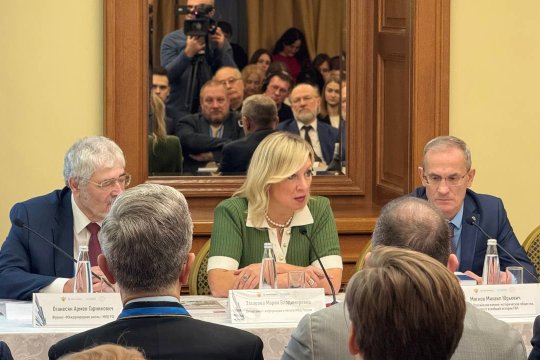 Захарова: в Европе подвергают цензуре заявления властей РФ о неонацизме Захарова: в Европе подвергают цензуре заявления властей РФ о неонацизме