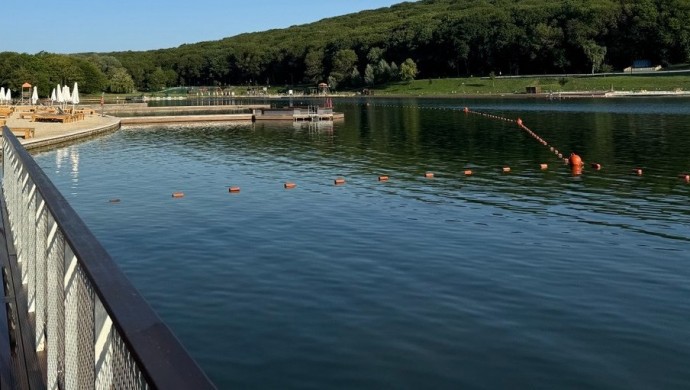 В Уфе из озера вытащили женщину