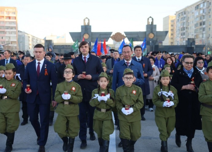 Сергей Кравцов принял участие в акции «Свеча памяти» в Якутске