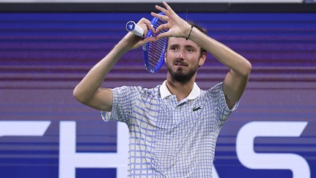 Кириос похвалил Медведева после скандала с россиянином на US Open
