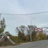 На въезде в Ярославль рухнул ограничитель для фур...