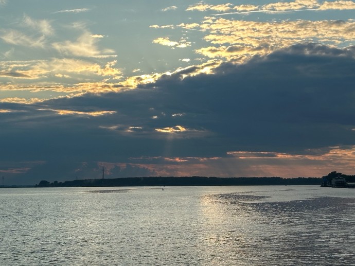 Костромские чиновники встали на защиту людей от льда и воды