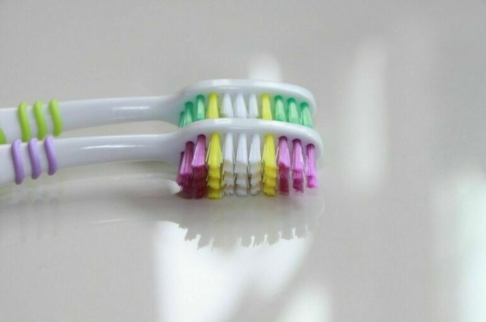 Россияне останутся без зубных щеток Oral-B, но смогут поменять резину на Bugatti