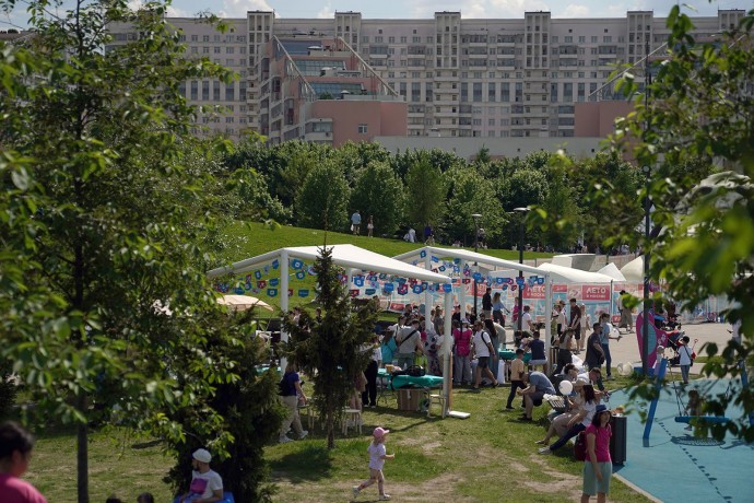 Начался второй день фестиваля «Лапки» в парке «Ходынское поле»