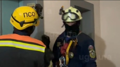 В уфимской многоэтажке сорвался лифт с людьми