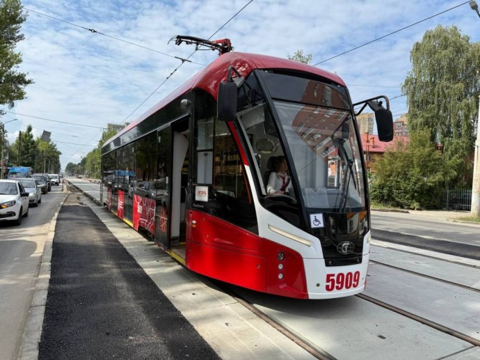 В Перми начали обкатку трамвайных путей на улице Карпинского
