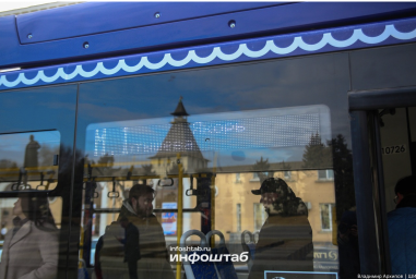 Маршруты автобусов изменят из-за перекрытого в Астрахани Старого моста