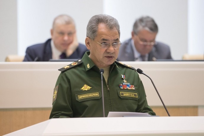 Шойгу: НАТО c Евросоюзом ведут программы по приготовлению к прямому конфликту с РФ