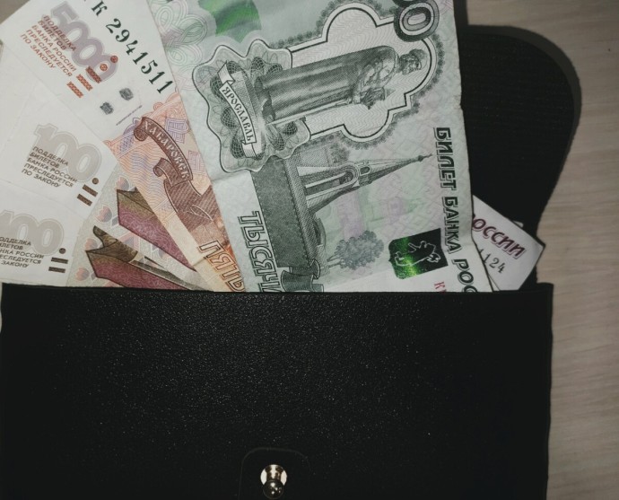 Пара часов отдыха на берегу костромской реки обошлась парочке в 100 тысяч рублей