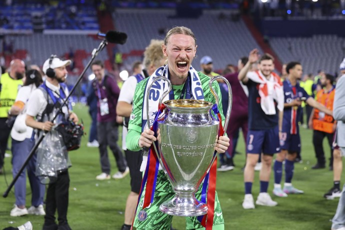 Денисов оценил игру Сафонова в матче с «Фламенго»