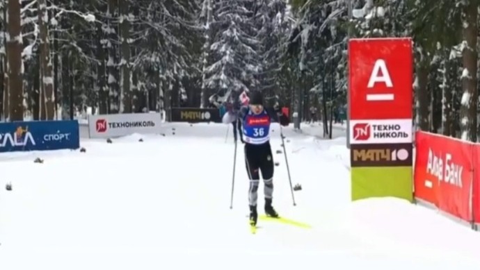 Эдуард Латыпов из Башкирии победил в индивидуальной гонке по биатлону
