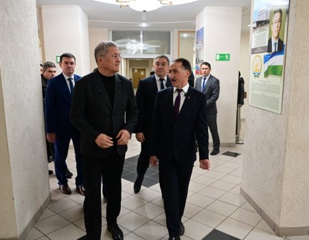 Радию Хабирову показали базу для подготовки кадров IT-технологий и дизайна