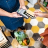 Амурчанка, которая не могла ходить, попросила знакомую купить ей продукты и лишилась денег