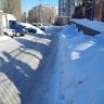 Горожане жалуются на колею и сугробы у школы и детсадов