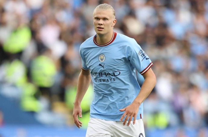 «Барселона» хочет летом подписать Холанна и готова включить в сделку своих игроков «Барселона» хочет летом подписать Холанна и готова включить в сделку своих игроков