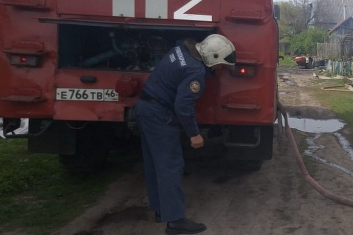 В курском Рыльске пожар в доме унёс жизнь 66-летнего мужчины
