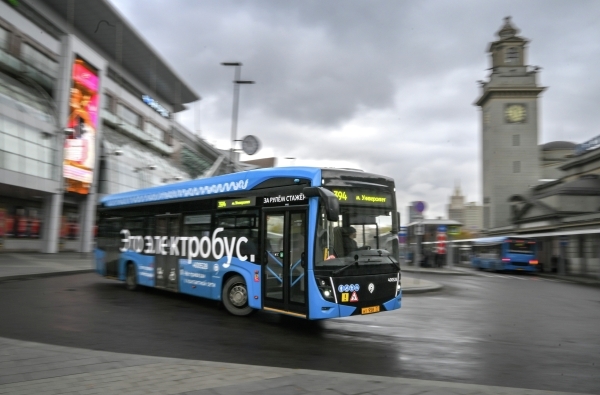 В «Мосгортрансе» сообщили о возможности проведения свадебных церемоний в электробусах