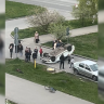 На проспекте Мира в Великом Новгороде перевернулся автомобиль