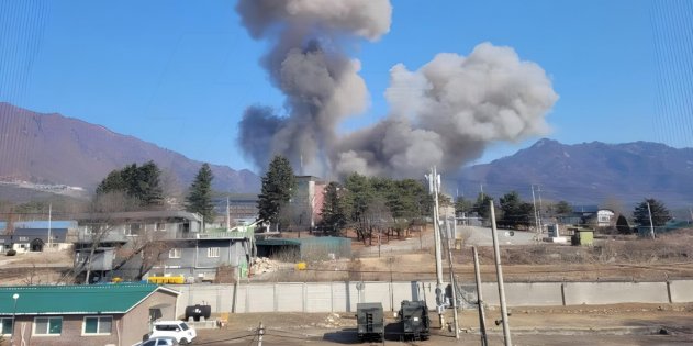 Падение авиабомб на жилой район корейского города попало на видео - «Общество»