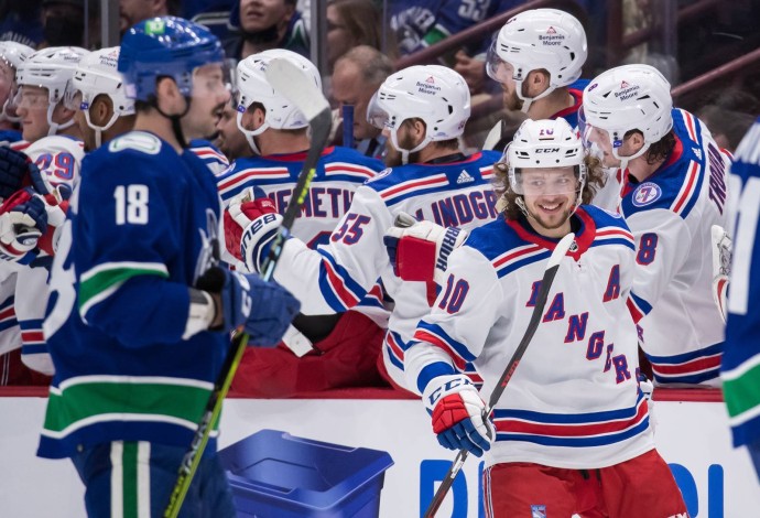 Голы Панарина и Гаврикова принесли «Рейнджерс» победу над «Нэшвиллом» Голы Панарина и Гаврикова принесли «Рейнджерс» победу над «Нэшвиллом»