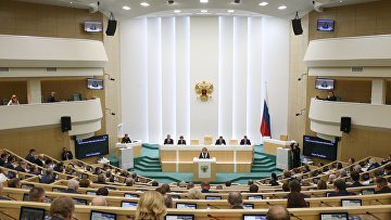 Совфед одобрил закон о запрете исполнения в России решений иностранных судов