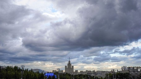 Собянин: Третий БПЛА сбит на подлете к Москве