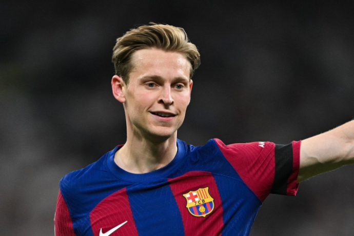 "Барселона" объявила о подписании нового контракта с Де Йонгом "Барселона" объявила о подписании нового контракта с Де Йонгом