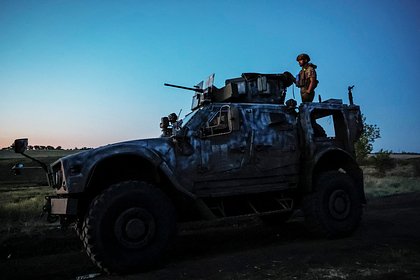 Российские военные подбили дронами американский бронеавтомобиль ВСУ